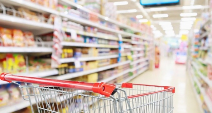 Cum să alegi coșul sau căruciorul de cumpărături perfect pentru afacerea ta?