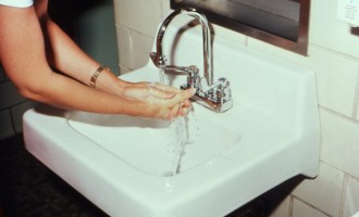 Cum sa alegi corect un gel antibacterian pentru maini