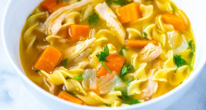 Ciorba de pui este prezenta la orice masa