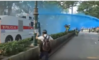 Hong Kong: Patru studenţi arestaţi în virtutea legii securităţii naţionale – International