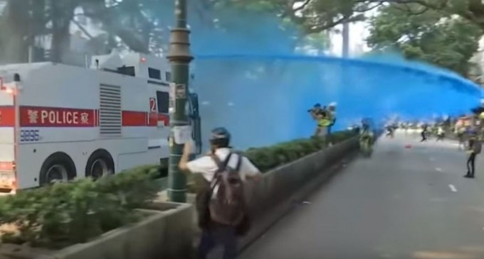 Hong Kong: Patru studenţi arestaţi în virtutea legii securităţii naţionale – International