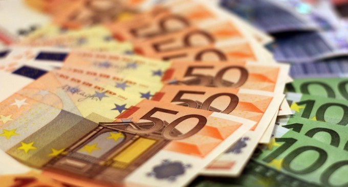 DOCUMENT Granturi de 1 miliard de euro pentru IMM-uri, pe masa Guvernului – Bani europeni