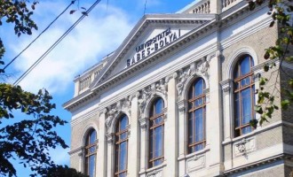 „Scenariul hibrid” luat în calcul de UBB Cluj pentru noul an universitar / Rector: Scenariul pe care nu ni-l dorim absolut deloc este ca Guvernul să ne impună absolut totul online – Educatie