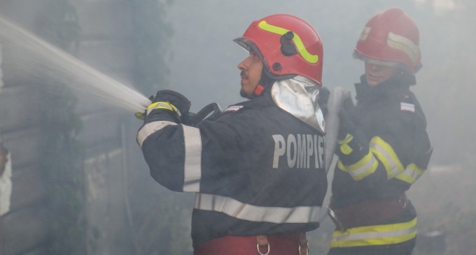 Incendiu puternic la un depozit din Bragadiru, în apropiere de Șoseaua de Centură – Esential