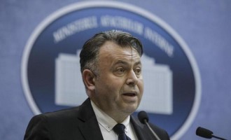 Tătaru, întrebat dacă se simte vinovat pentru ce s-a întâmplat la Piatra Neamţ: Pentru situaţia de peste 30 de ani şi pentru neimplicare cred că suntem vinovaţi toţi din această ţară – Esential