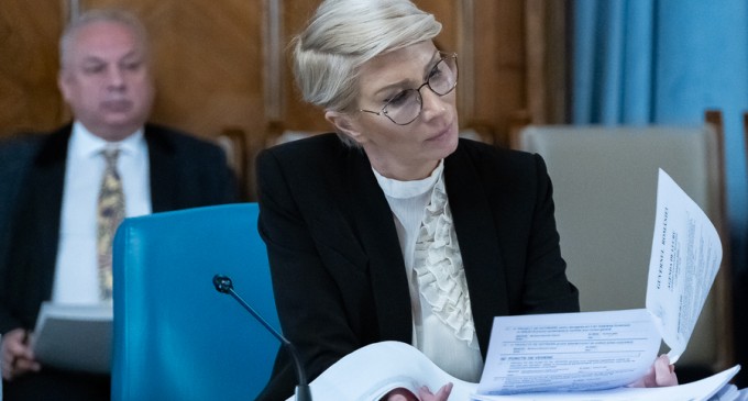 Salariul minim 2021 – ministrul Muncii anunță că va crește „cel puțin raportat la rata inflației” / Alocațiile se majorează cu 20% de la 1 ianuarie – Esential