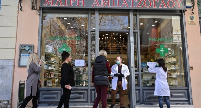 Economia Greciei s-a contractat cu 15,2%, cel mai sever declin din ultimii 25 de ani – Finante & Banci