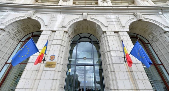 ​Finanțarea deficitului bugetar și refinanțarea datoriilor se ridică la 130,8 miliarde lei, în 2021. Ministerul se așteaptă să ca populația să împrumute statul cu 8-10 miliarde lei – Finante & Banci