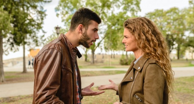 4 mituri demontate despre cea mai controversata industrie din online