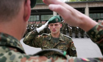 Germania: Șeful serviciului de informații militare a fost demis / Guvernul promite să combată extremismul de dreapta în armată – International