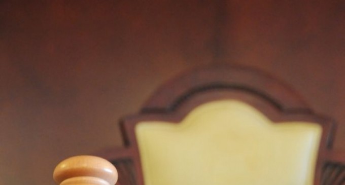 Sesizarea preşedintelui Iohannis privind legea care interzice referirea la identitatea de gen în şcoli – în atenţia CCR – Politic