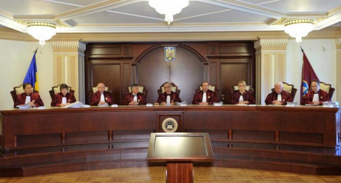 Sesizările preşedintelui Iohannis şi Guvernului asupra Legii privind organizarea alegerilor parlamentare – la CCR – Esential