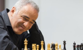 Care este ultima glumă despre vaccinul rusesc, potrivit lui Garry Kasparov – International
