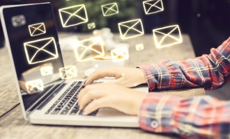 Patru din zece email-uri pe tema pandemiei COVID sunt spam
