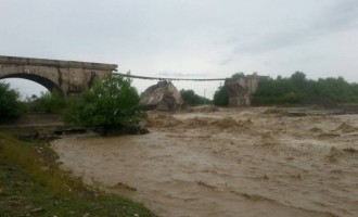 Patru companii au depus oferte la licitația pentru reconstrucția unui pod feroviar care s-a prăbușit în 2018 în județul Brașov – Industrie Feroviara