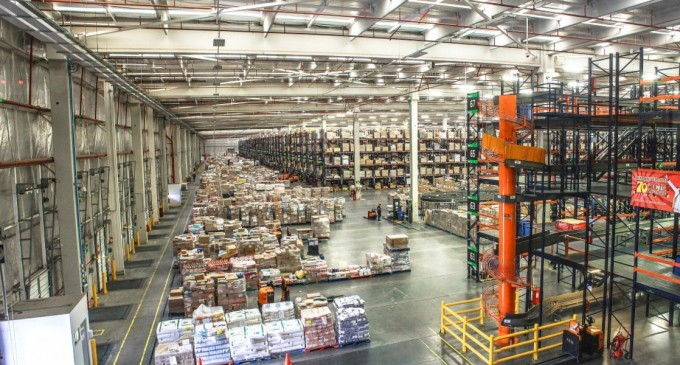 Companie de curierat: Topul celor mai neobișnuite și haioase solicitări pentru curieri