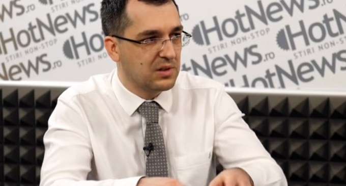 USR PLUS a depus plângere împotriva Gabrielei Firea, pe care o acuză de promovare mascată – Politic