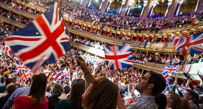 „Rule Britannia!” BBC s-a răzgândit asupra deciziei de a omite versurile a două populare melodii patriotice – International