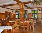 Guvernul vrea să schimbe iar regulile și să lase deschise restaurantele, doar pentru cei vaccinați anti-COVID, în localitățile cu rată de infectare peste 6 – Esential