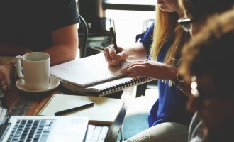 Ce trebuie să facă antreprenorii pentru a beneficia de banii pentru cei angajați pe o perioadă determinată – Finante & Banci