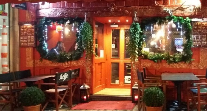 Relaxarea restricțiilor în București: Teatrele, cinematografele, restaurantele, cafenelele și sălile de jocuri se redeschid de luni la 30% din capacitate – Esential