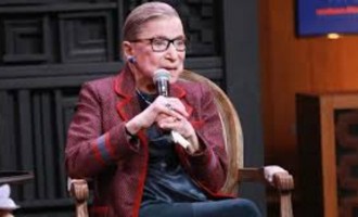 ​SUA: Judecătoarea progresistă a Curţii Supreme Ruth Bader Ginsburg a încetat din viaţă la vârsta de 87 de ani – International