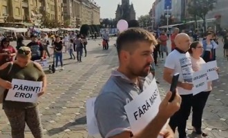 ​​VIDEO Proteste și la Cluj, Timişoara, Oradea împotriva obligativităţii purtării măştii de protecţie în şcoli – Esential