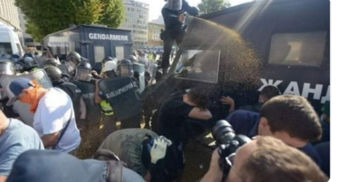 Bulgaria: Protestatarii dau vina pe provocatori pentru turnura violentă a manifestațiilor – International