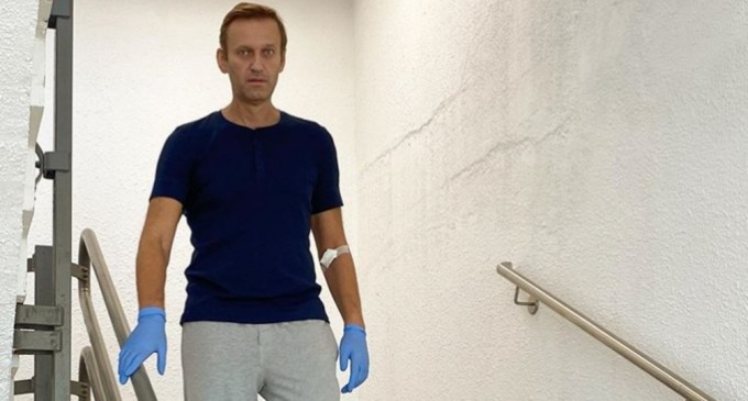 ​FOTO Aleksei Navalnîi, nouă fotografie din spital: „Să vă spun cum decurge recuperarea mea” – International