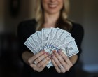 INS: La fiecare leu primit salariu de un bugetar, angajatul din privat lua 70 de bani – Finante & Banci