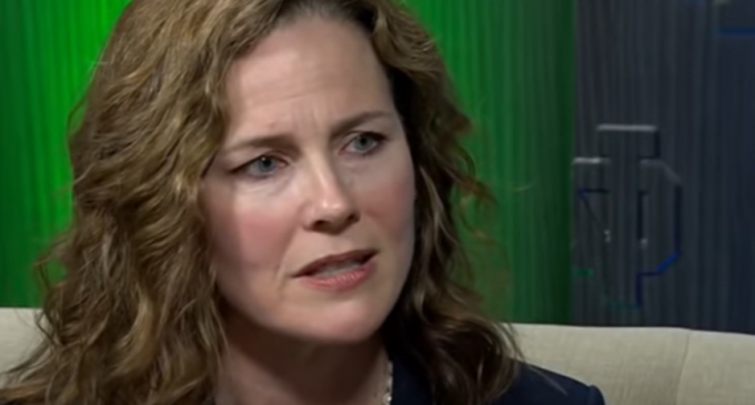 O judecătoare acuzată că amestecă credința cu Dreptul, favorită la Curtea Supremă în locul lui Ginsburg – International