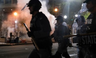 VIDEO Decizia din cazul Breonna Taylor aduce noi proteste violente în SUA: Doi polițiști au fost împușcați – International
