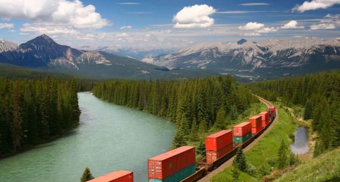 Trump își dă aprobarea pentru o cale ferată de 17 miliarde dolari între Alaska și provincia canadiană Alberta – Industrie Feroviara