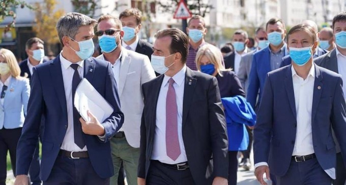 Premierul Orban se întâlnește luni cu reprezentanții Federației Sanitas, la întâlnire urmând să participe ministrul Sănătății și ministrul Finanțelor/ Membrii Federației declanşaseră de miercuri greva japoneză – Politic