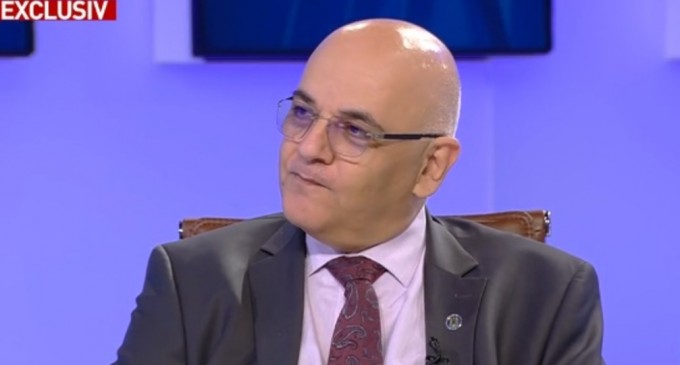 Raed Arafat spune că nu a avut loc „o discuţie oficială” cu privire la amânarea începerii anului şcolar – Radio – TV