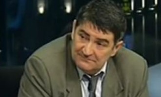 Incisiv de Prahova lanseaza, in curand, o platforma in care toti jurnalistii locali si/sau din presa centrala, toti „formatorii de opinie” si/sau toti detinatorii de site-uri sa isi dovedeasca „capacitatea” de formatori de opinie si sa prezinte diplomele reale obtinute care ii recomanda