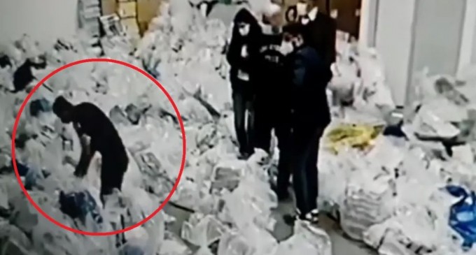 Coviduță nu se atinge de ștampile, saci, secții de vot/E un comunist, urăște alegerile și democrația/Cică e și foarte petrecăreț, îi plac mult cluburile, nunțile, botezurile, manelele, astea de distracție/Participă zi de zi, noapte de noapte, la pelerinaje și slujbe