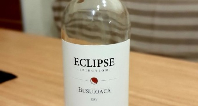 Teapa de la Crama Basilescu. Sortimentul Eclipse Busuioaca Dry a ajuns un vin de calitate joasa la acelasi pret