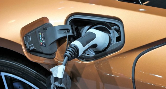 Stații de încărcare pentru automobile electrice – Avantaje și Utilizare