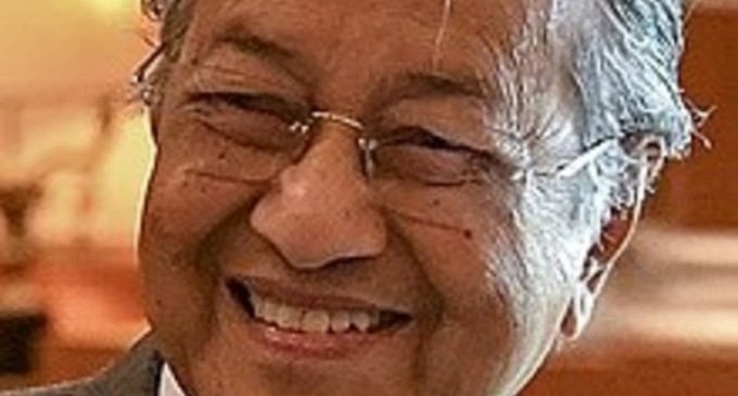 Mesaj după atacul din Nisa. Un fost premier spune că ”musulmanii au dreptul să omoare milioane de francezi” / Twitter i-a retras postarea – International