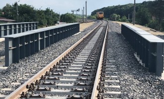 S-a lansat licitația pentru modernizarea a 68 de km de cale ferată în zona Timișoara – Arad: Valoarea contarctelor este de aproape 4 miliarde lei – Industrie Feroviara