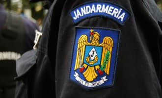 Jandarmeria București: „Încăperea în care sunt depozitate materialele electorale a fost desigilată la cererea președintelui biroului electoral. Jandarmul a întocmit proces verbal de predare-primire a încăperii respective” – Politic