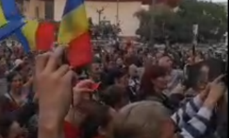 LIVEVIDEO Protest în Piața Universității față de obligativitatea purtării măștii și restricțiile impuse de Guvern – Esential