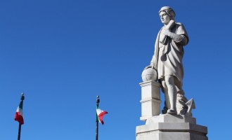 O statuie a lui Cristofor Columb demontată de pe o mare arteră din Ciudad de Mexico. Luni s-ar serba 528 de ani de la sosirea acestuia în America în 1492 – International