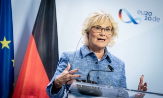 Germania: Ministerul Justiţiei, ţinta unui val de critici după ce a feminizat titulaturi într-un important proiect de lege – International