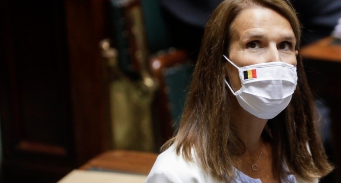 Şi șefa diplomaţiei belgiene, de asemenea prezentă la reuniunea miniștrilor de externe ai UE, a fost depistată cu Covid-19 – Coronavirus