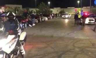 VIDEO Razie a polițiștilor într-o parcare cunoscută pasionaților de drifturi din București – Esential