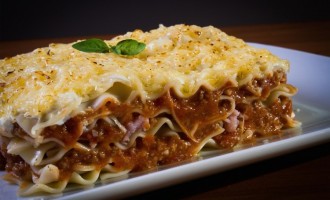 Lasagna cu piept de pui, o rețetă delicioasă