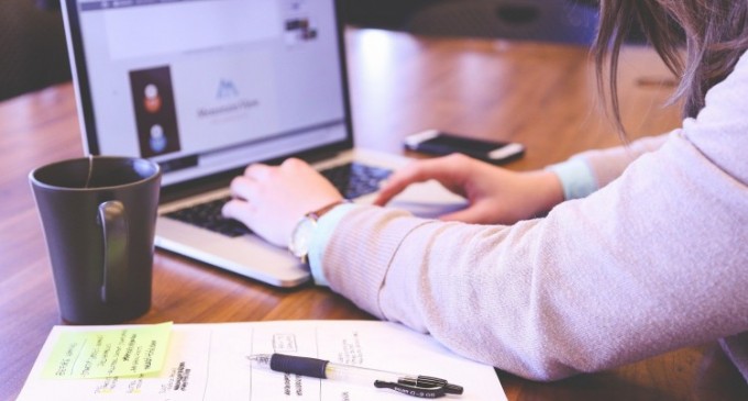 Ce oferă o agenție de marketing online?