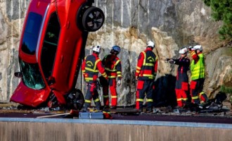 Iata care este motivul pentru care Volvo a distrus 10 masini